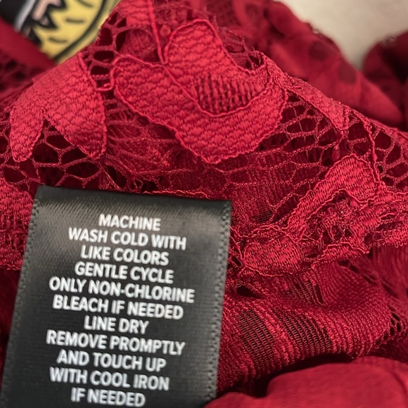 New Torrid Dark Red Lace Short Sleeve Babydoll Top Size 2X - Picture 11 of 12